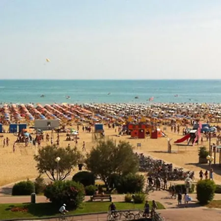 Apartament Three-bedroom 500 Metres From The - By Beahost Bibione